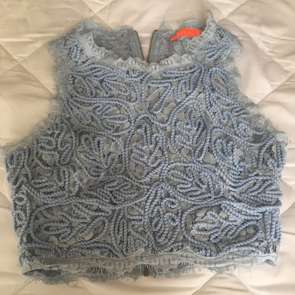 Light blue crop